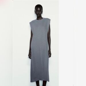Zara Jersey Knit Maxi Capped Sleeve Crewneck Maxi Dress in Gray.  Size: Large.